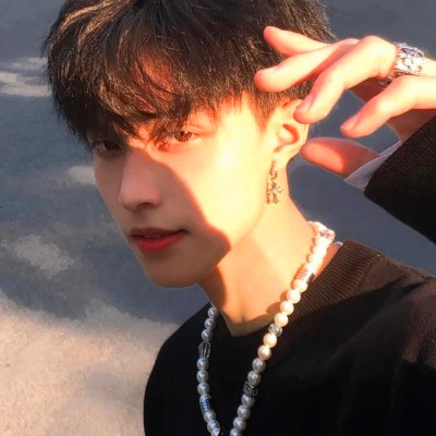 小众不易撞的头像男生真人图片