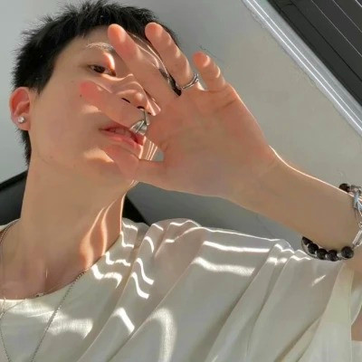 小众不易撞的头像男生真人图片