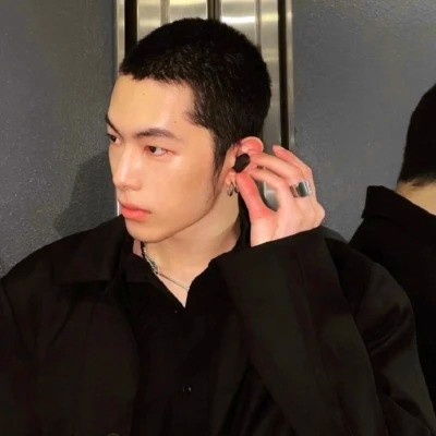 小众不易撞的头像男生真人图片
