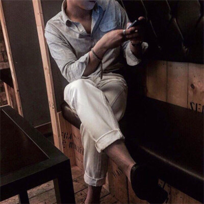 成熟男生头像图片真人