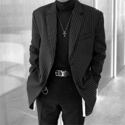 黑白头像男真人成熟图片