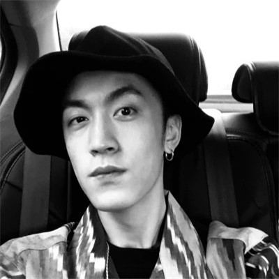 黑白头像男真人成熟图片
