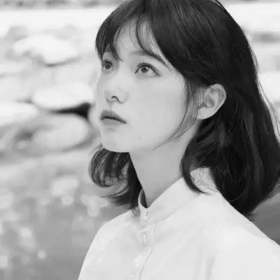 黑白高级头像女
