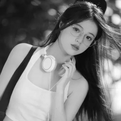 黑白高级头像女