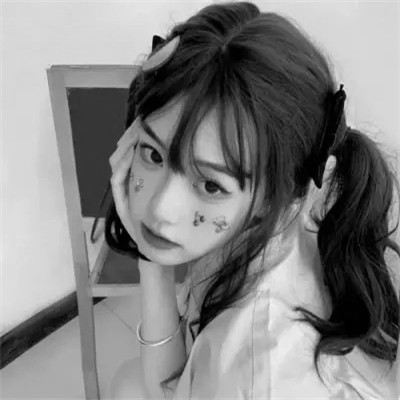 黑白高级头像女