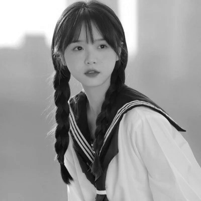 黑白高级头像女