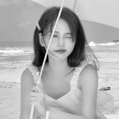 黑白高级头像女