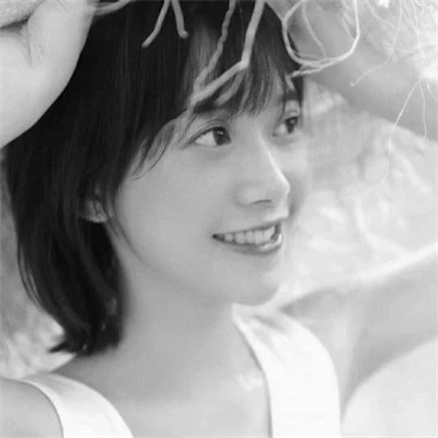 黑白高级头像女