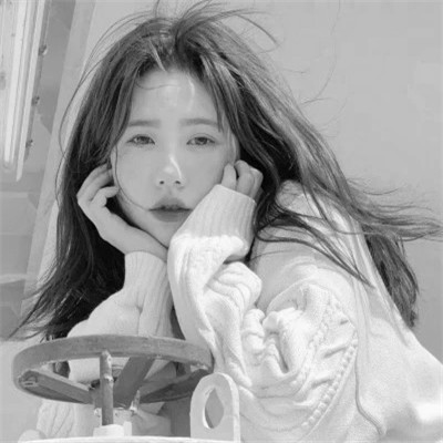 黑白高级头像女