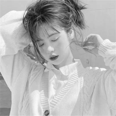 黑白高级头像女