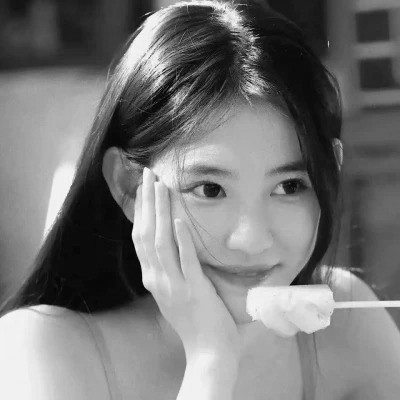 黑白高级头像女
