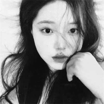 黑白高级头像女