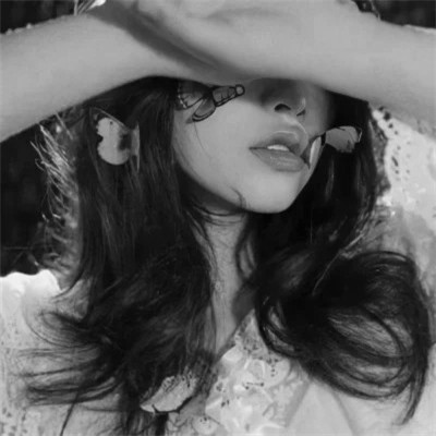 黑白高级头像女