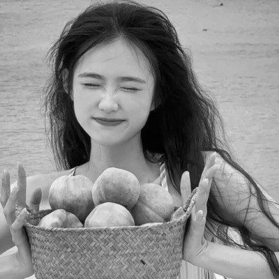 黑白高级头像女