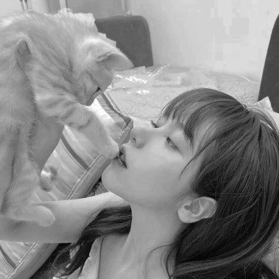 黑白高级头像女