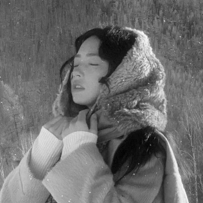 黑白高级头像女