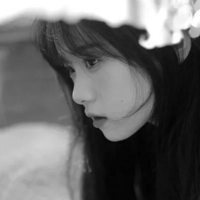 黑白高级头像女