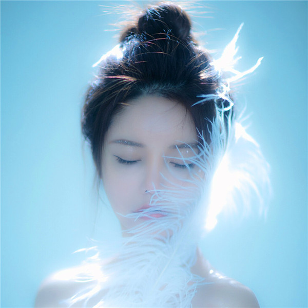 2025年女微信头像最火图片