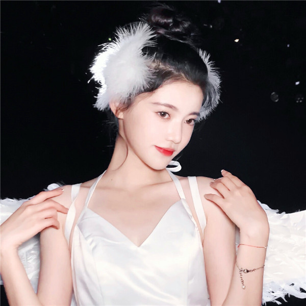 2025年女微信头像最火图片