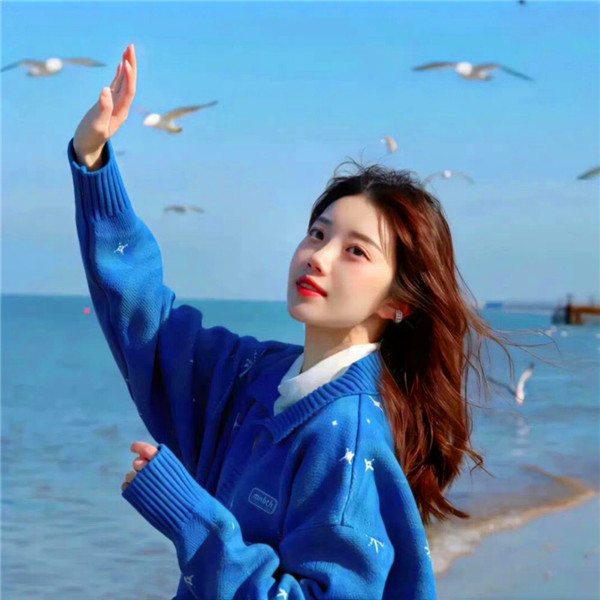 2025年女微信头像最火图片