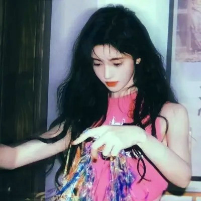 头像意境氛围感女生
