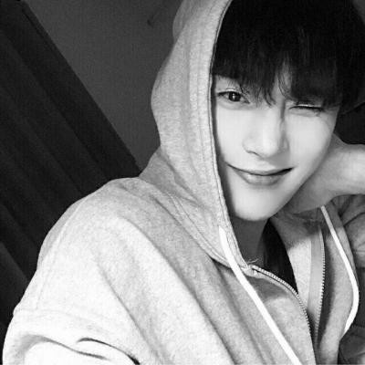 头像图片男生霸气冷酷