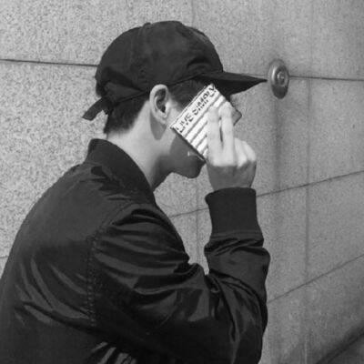 黑白头像霸气冷酷男生真人图片