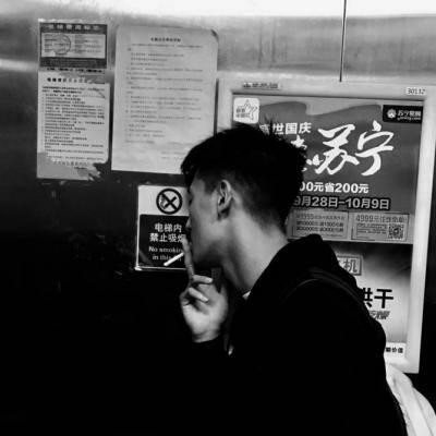黑白头像霸气冷酷男生真人图片