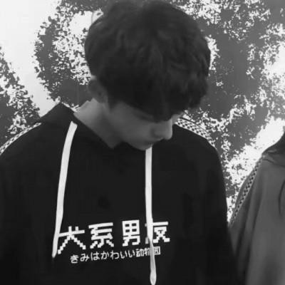 黑白头像深情男生霸气冷酷图片