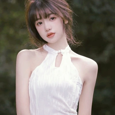 女生微信头像简约干净治愈图片
