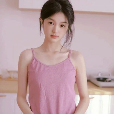 女生微信头像简约干净治愈图片