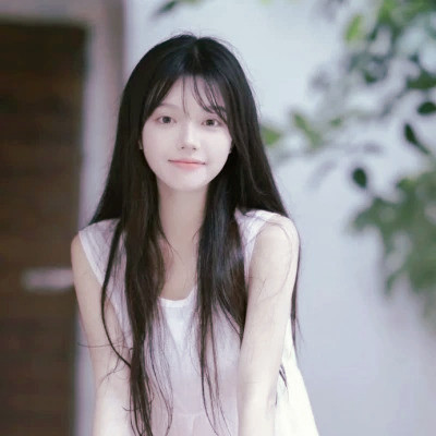 女生微信头像简约干净治愈图片