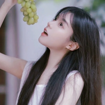 女生微信头像简约干净治愈图片