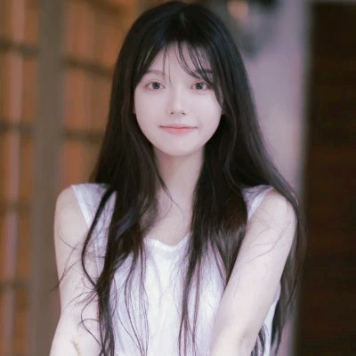 女生微信头像简约干净治愈图片