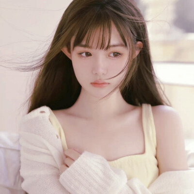 女生微信头像简约干净治愈图片