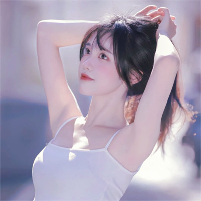 女生微信头像简约干净治愈图片