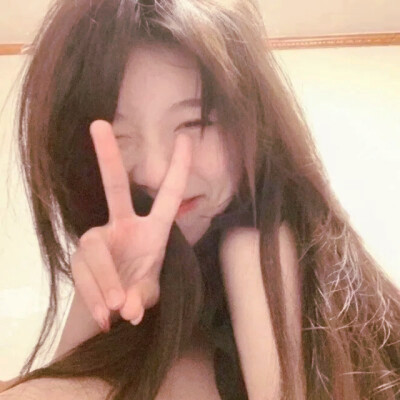 女生微信头像简约干净治愈图片
