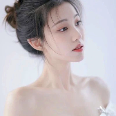 头像简约干净微信头像女生图片