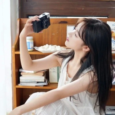 头像简约干净微信头像女生图片