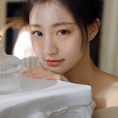 头像简约干净微信头像女生图片