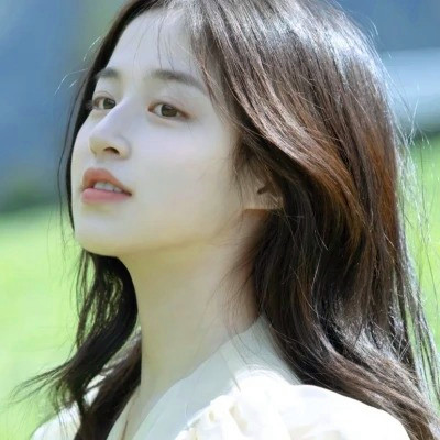 头像简约干净微信头像女生图片