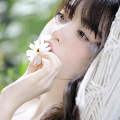 头像简约干净微信头像女生图片