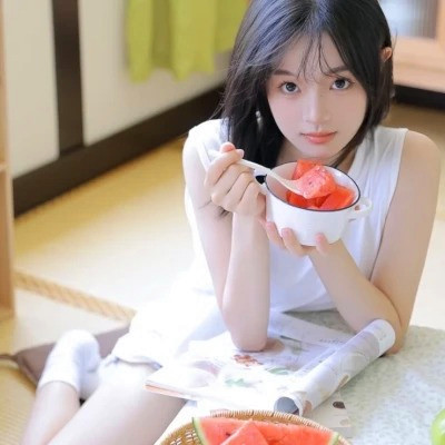 头像简约干净微信头像女生图片