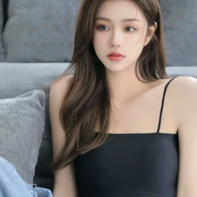 女生干净简约简单的头像图片
