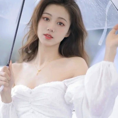 高清非常干净的女生头像图片