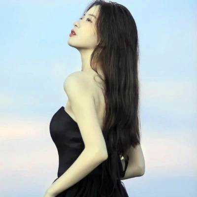 高清非常干净的女生头像图片