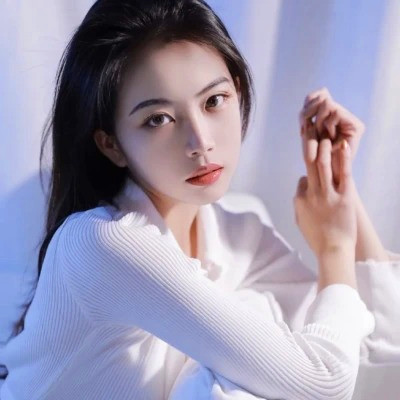 高清非常干净的女生头像图片