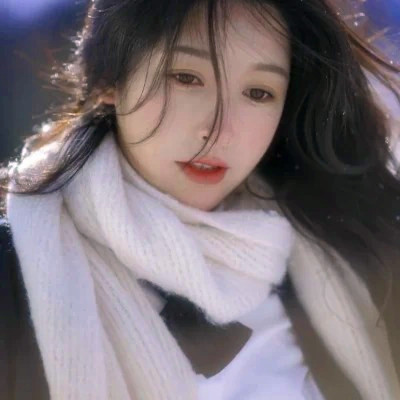 高清非常干净的女生头像图片