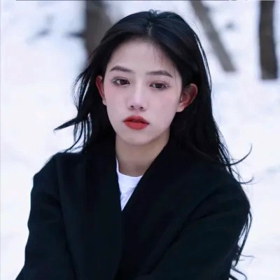高清非常干净的女生头像图片