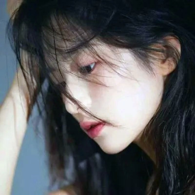 高清非常干净的女生头像图片